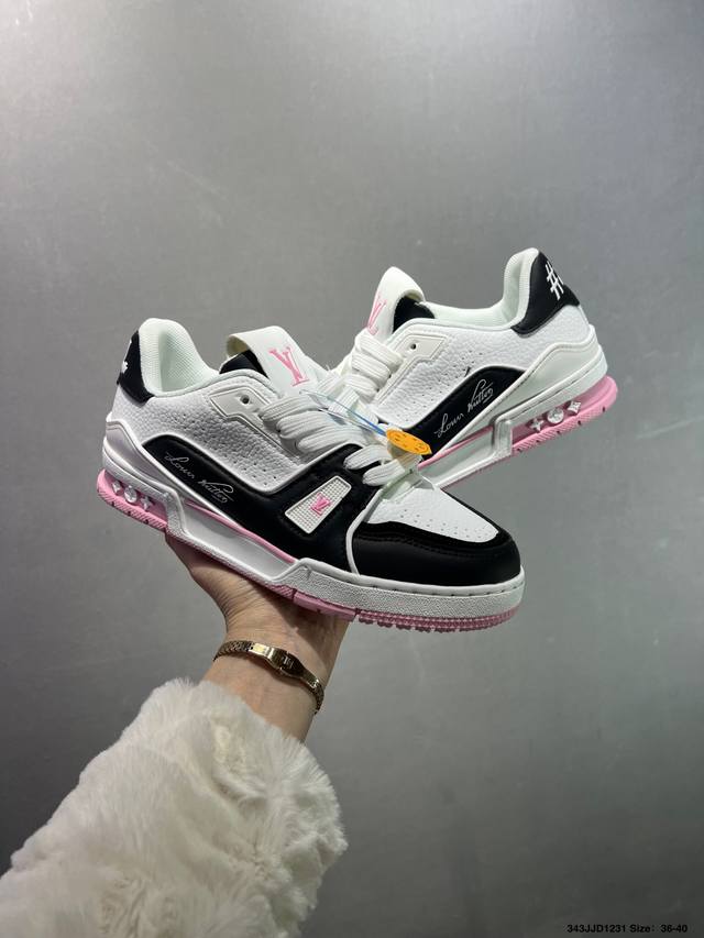 路易威登 Louis Vuitton Lv路易威登板鞋 新款 Lv Trainer最新配色运动鞋 L家 篮球鞋风格运动鞋 该鞋由艺术总监 Virgil Ablo