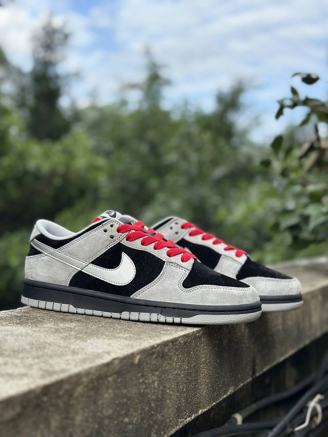 福利特价 原价390版本 创意定制联乘 蒸汽少年 主人公配色 著名漫画大师-大友克洋Otomo Katsuhiro X Nike Sb Dunk Low 黑红