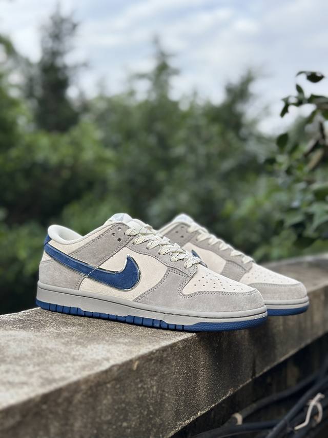 福利特价 原价390版本 创意定制联乘 蒸汽少年 主人公配色 著名漫画大师-大友克洋Otomo Katsuhiro X Nike Sb Dunk Low 麂皮灰