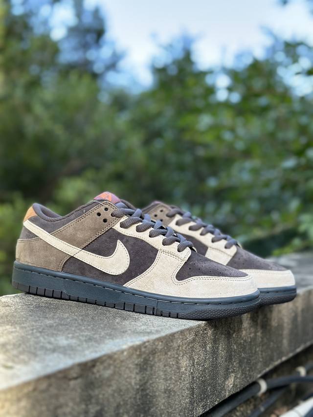 福利特价 原价390版本 创意定制联乘 蒸汽少年 主人公配色 著名漫画大师-大友克洋Otomo Katsuhiro X Nike Sb Dunk Low 灰棕熊