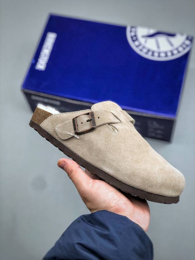 纯原G版“翘头加绒款” 勃肯Birkenstock 经典半托款 优质牛皮翻毛皮 纯色羊毛内里，保暖不乏时尚 木糠木屑贴合真皮垫脚大底 鞋底Eva发泡底，Q弹舒适