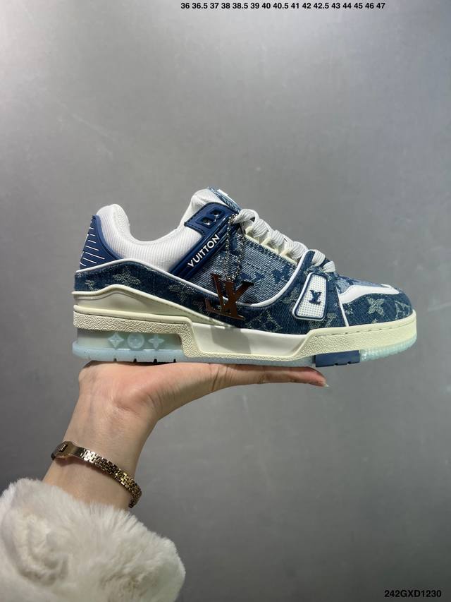 公司级路易威登 Louis Vuitton Lv路易威登板鞋 新款 Lv Trainer最新配色运动鞋 L家 篮球鞋风格运动鞋 该鞋由艺术总监 Virgil A