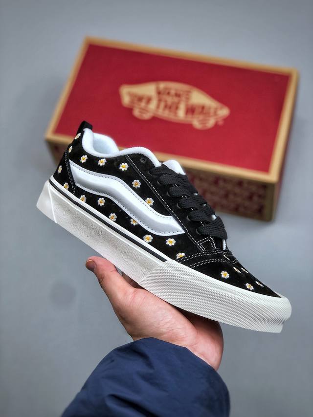 Vans Knu Skool 百搭休闲防滑减震低帮 板鞋男女鞋 颜色：Vans面包黑白菊花 尺码：35-44 半