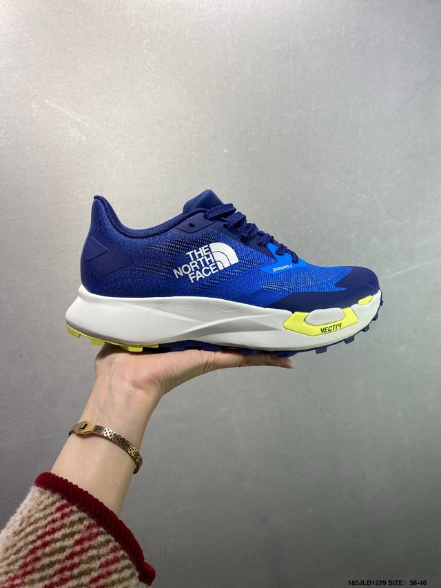 公司级北面The North Face Glenclyffe Low 舒适耐用防滑支撑 低帮 休闲跑步鞋 鞋底采用Vibram黄金大底 专门为鞋底设计的橡胶以出