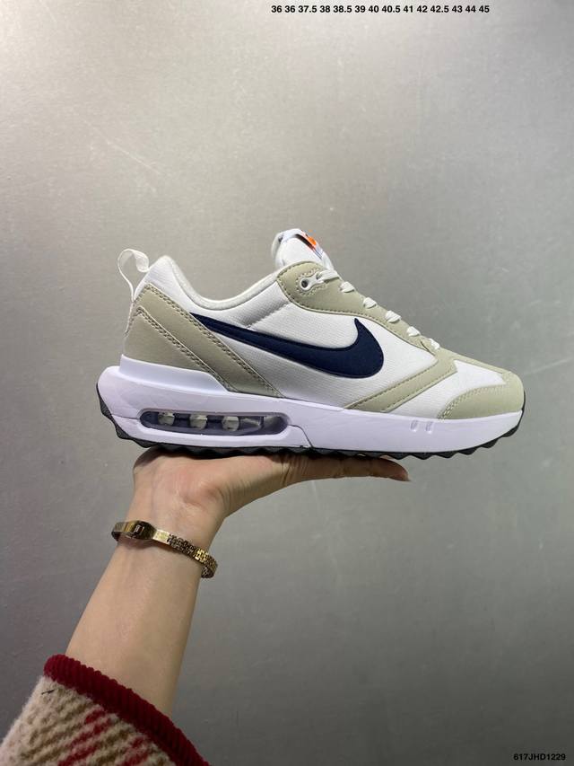 Nk Air Max Dawn 黎明系列低帮气垫百搭休闲运动慢跑鞋 采用柔软翻毛皮和透气梭织材料打造利落鞋面 中底和鞋跟融入现代感线条设计 兼具复古风格与时尚魅
