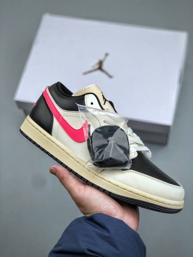 E Air Jordan 1 Low Aj1 乔1米白黑红 低帮文化休闲板鞋 Dc0774-107 市场唯一独家头层皮打造 原鞋原档案开发 原厂皮料 原档冲孔鞋
