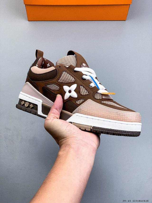 路易威登 Louis Vuitton Lv路易威登板鞋 乘风破浪的姐姐争先种草款,舒适透明底和百搭性霸屏整个时尚娱乐圈，正品1:1套楦复刻，细节调整完美主义！鞋