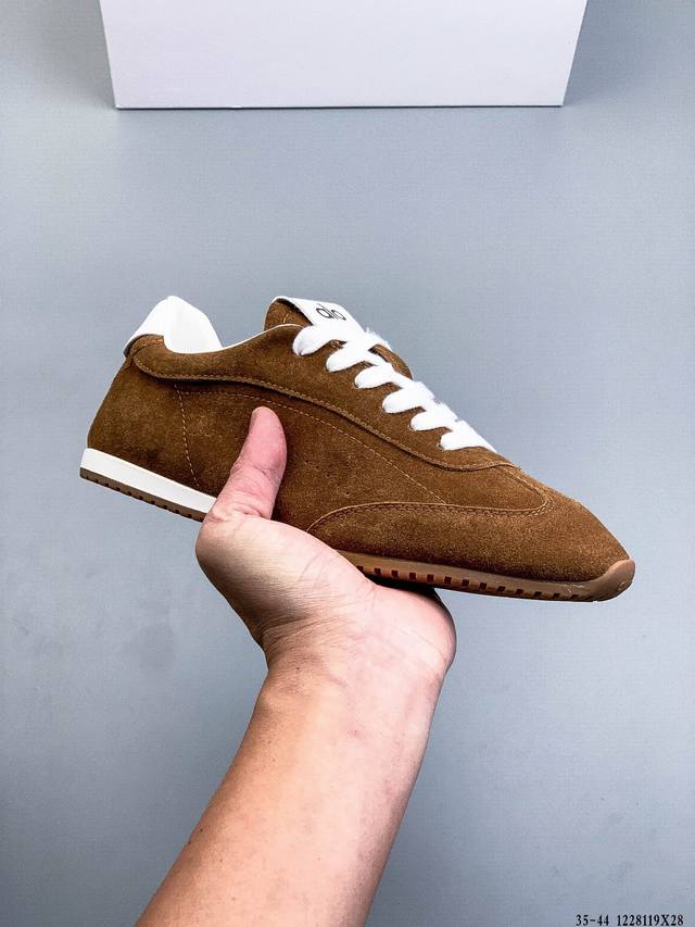 Alo Yoga Sunset真皮休闲德训鞋男女款 2025新款超火巨好看阿甘鞋 平底防滑运动鞋 1228119Y28