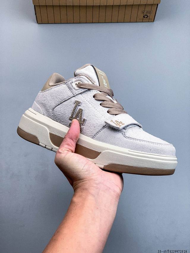 公司级！Mlb Chunky Liner 厚底休闲跑步鞋 Ny印花 牛皮材质运动鞋 1229972F28