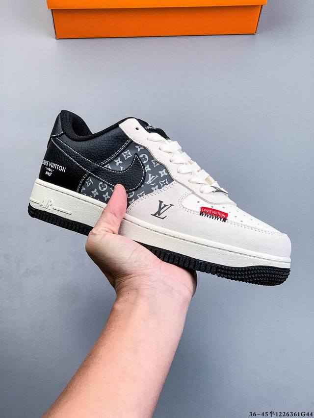 纯原版本 原楦数据纸版，采用硬质优质皮革鞋面材质，内置全掌Air Sole气垫。耐克 Nike Air Force 1 Low 空军一号低帮经典百搭休闲运动板鞋