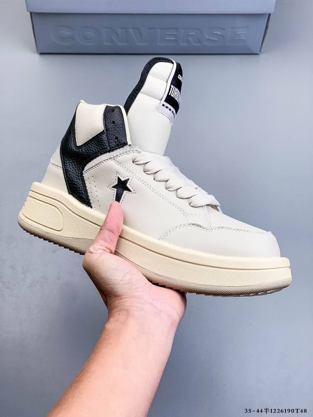 Rick Owens X Converse，融合前卫与经典，挑战传统，定义新潮流 Rick Owens Drkshdw X Converse融合了两大品牌的设计