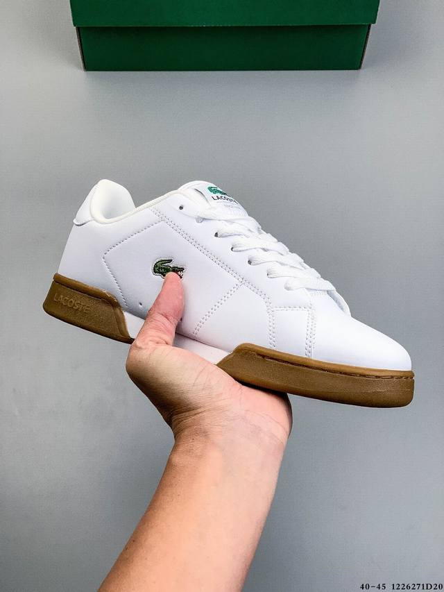 Lacoste法国鳄鱼 Carnaby Cup 皮面柔软 防滑耐磨休闲鞋 1226271D20