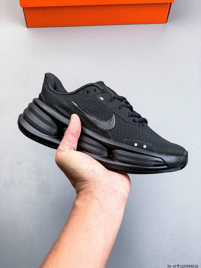 公司级 Nike Comfort Ride Easy On 新款缓震运动休闲跑步鞋 该鞋款采用透气的网布构建鞋面，并搭配Nike Easyon Tailgate