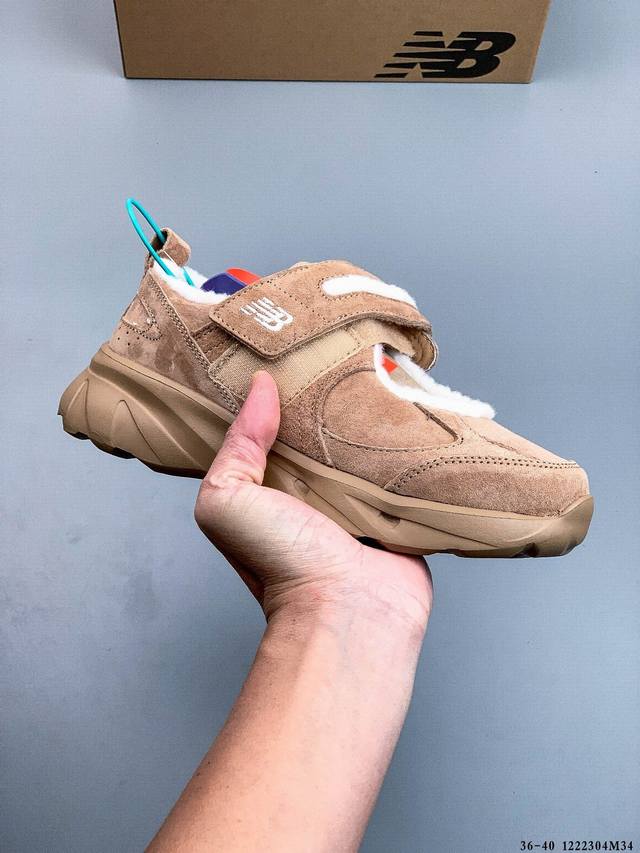 New Balance Winter Breeze 新百伦冬季新款玛丽珍舒适保暖休闲鞋 设计灵感来自穆勒外套 羊羔毛大衣那种冬天的温柔氛围，鞋面使用的是真皮材质