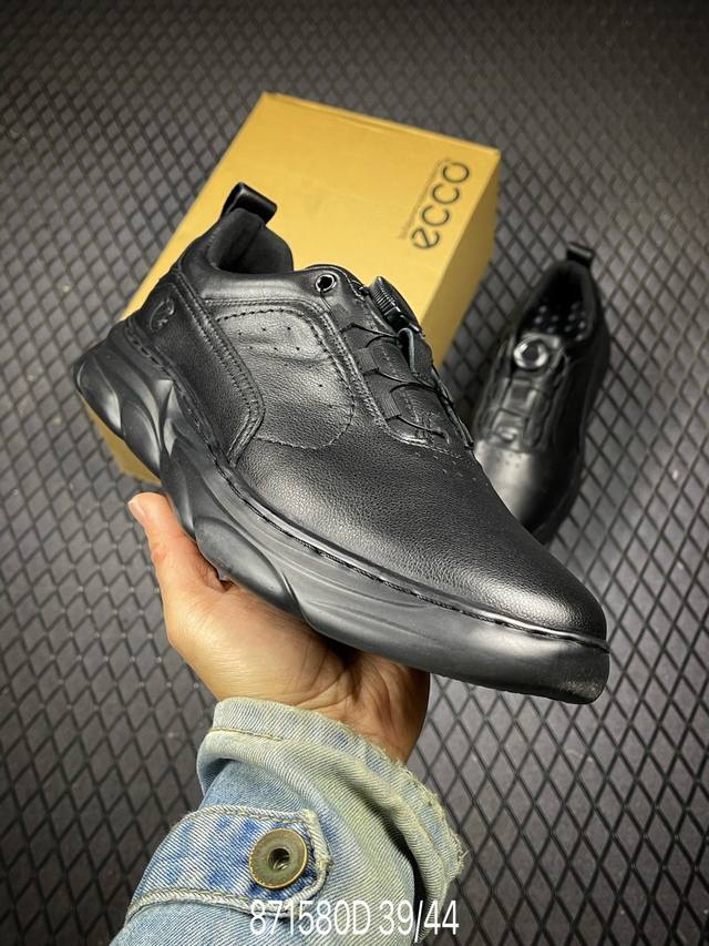 Ecco 爱步 经典爆款 健步系列 时尚休闲鞋 鞋面采用原厂进口头层牛皮 橡塑发泡防滑耐磨大底 精品抽屉礼盒 独特制鞋工艺 舒适百搭 运动尺码：39一44 编码