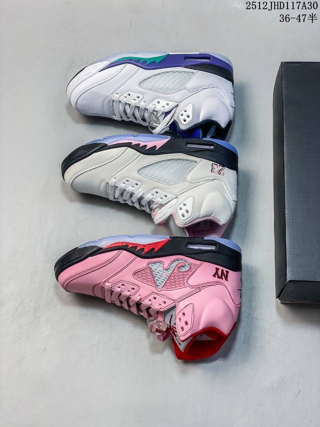 Nike Air Jordan 5 Low 乔丹Aj5代低帮复古休闲文化篮球鞋。Air Jordan创立于1985年是Nike旗下以史上最著名的Nba球星迈克尔