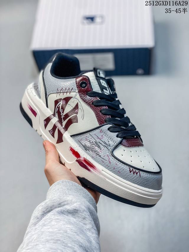 公司级Mlb Ny 印花网红老爹鞋 涂鸦恶作剧 内增高6Cm 原厂原档案数据开发 进口纳米材质 原厂全套手提袋 原盒雷射防伪标包装 官方货号: 3Asxca12