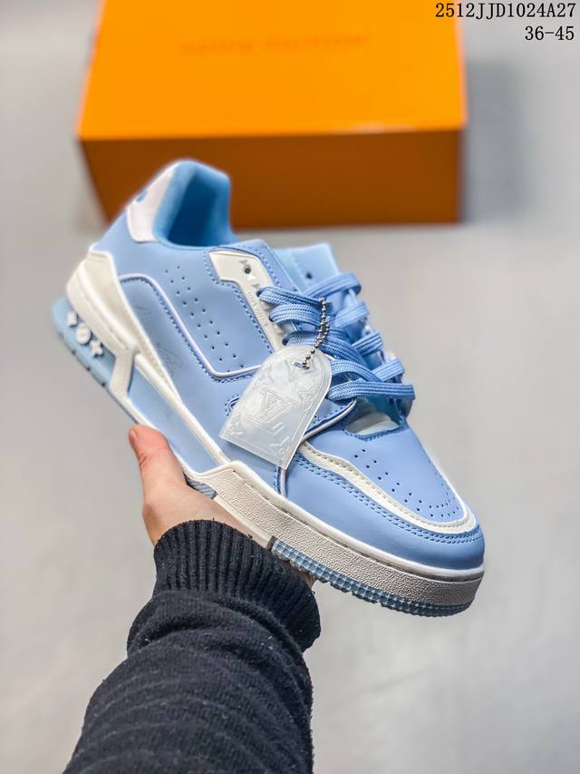 公司级 路易威登 Louis Vuitton Lv路易威登板鞋 二代全黑涂鸦系列 2.0 运动鞋 潮厚底板鞋 。舒适防滑底和百搭性霸屏整个时尚娱乐圈，细节调整完