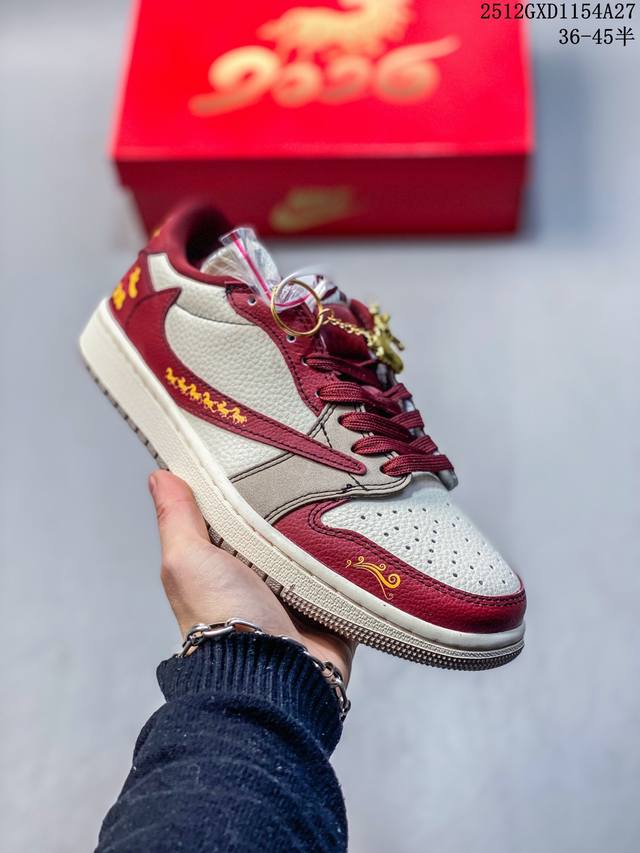 马年定制限量发售恭喜发财 Travis Scott X Fragment Design X Jordan Air Jordan 1 Low Og Sp “马年限