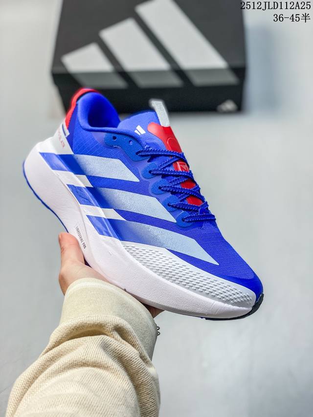 公司级Ad Adizero Evo Sl 马拉松竞速专业跑鞋 Celermesh针织网面非常轻薄 纤维间的缝隙很大 可以保证跑步时的透气、排汗效果 鞋舌直接与两