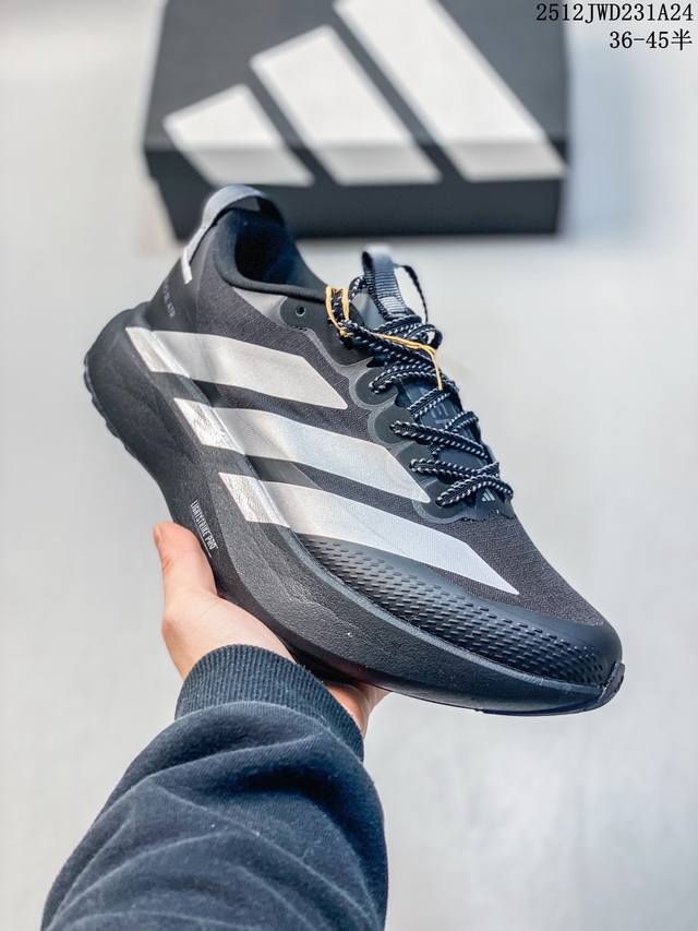 公司级Adidas Adizero pro Evo Sl Atr 阿迪达斯 舒适百搭防滑耐磨 低帮 休闲跑步鞋 中底配置方面搭载全掌Lightstrike pr
