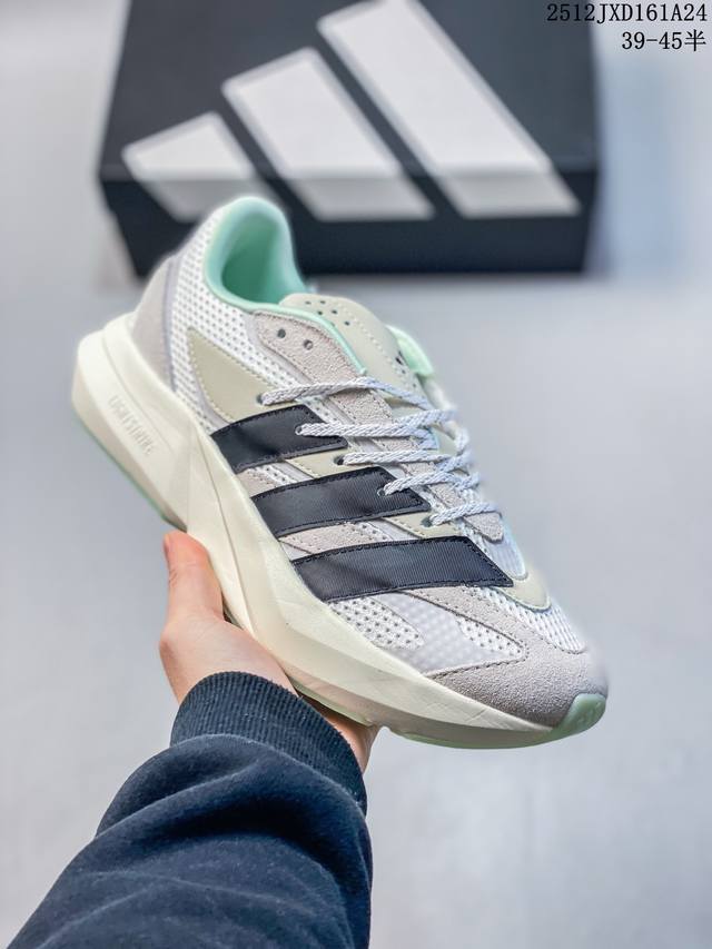 公司级 阿迪达斯 Adidas 流光跑鞋Lightblaze超轻防滑跑鞋男款新款轻运动鞋，Adidas Sportswear 专为 Z 时代流动青年打造的舒适极