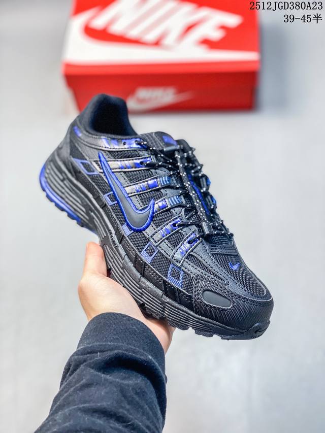 耐克 Nike 休闲运动鞋p-6000premium 轻便舒适透气防滑缓震耐磨跑步鞋。p-6000 是一款植根于 2000 年代风格的混合款式，让人想起去年再次