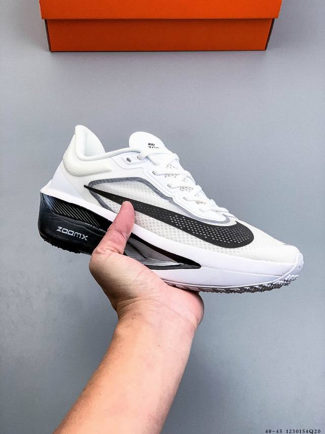 Nike Zoomx Invincible Run Flyknit Fk6 Zoom Fly 6 轻量飞织低帮休闲运动慢跑鞋 货号:Fn8454-101 123