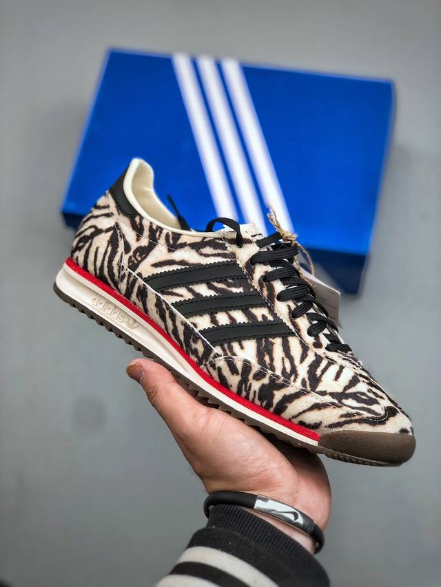 Adidas Sl 72 Rs 阿迪达斯 三叶草 复古休闲跑步鞋休闲运动鞋 货号：Kh8811 尺码：36-45 半