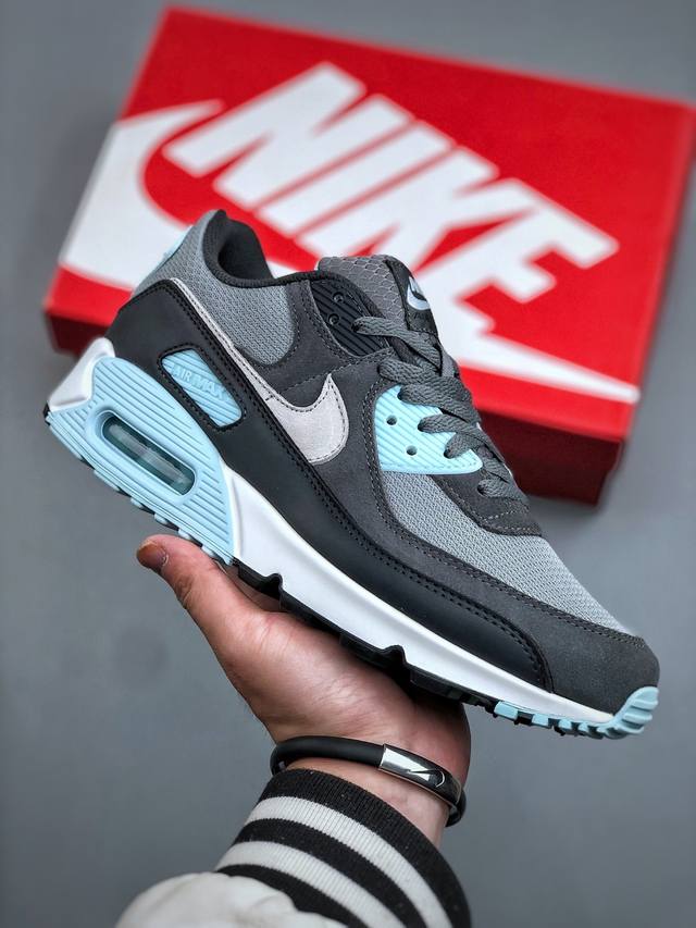 Nike Air Max 90小气垫运动鞋 融合经典设计线条和丰富材质，沿袭元年款经典元素，焕新演绎出众外观，体视觉表现活力满载，上脚效果满分！ 货号：Dm00