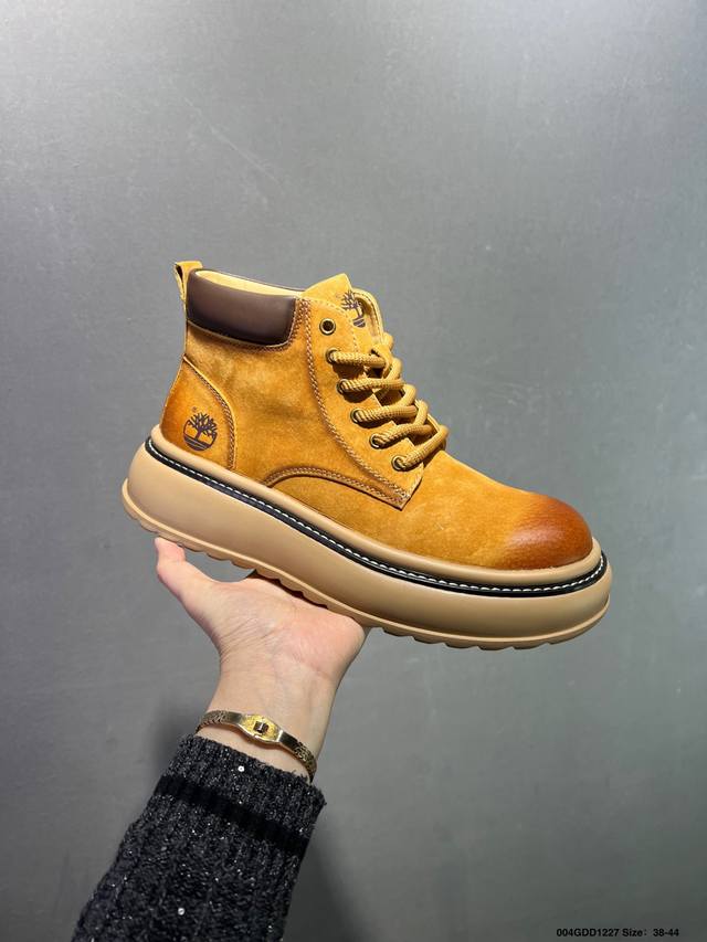 特价Timberland添柏岚 天伯伦 秋冬新品 秋冬必备户外休闲大黄靴系列#广东大厂品质 原盒原包装 时尚潮流搭配 面料采用意大利顶级磨砂细纹牛皮 轻质大底