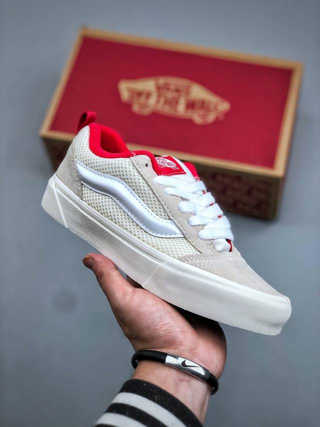 Vans Knu Skool 百搭休闲防滑减震低帮 板鞋男女同款 颜色：Vans面包米色内里红 货号：Vn000D22Yf9 尺码：35 36 36.5 37