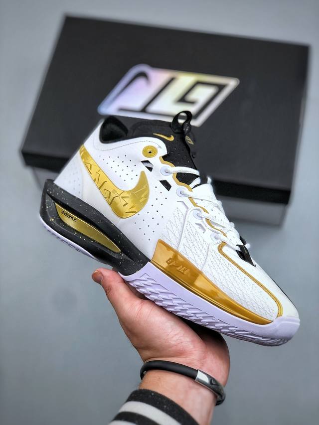 D版 Nike Air Zoom G.T.Cut 3 Er低帮实战篮球鞋 全掌React+Zoom Strobel+后跟Zoom 离地面更近的设计提供更快的反应