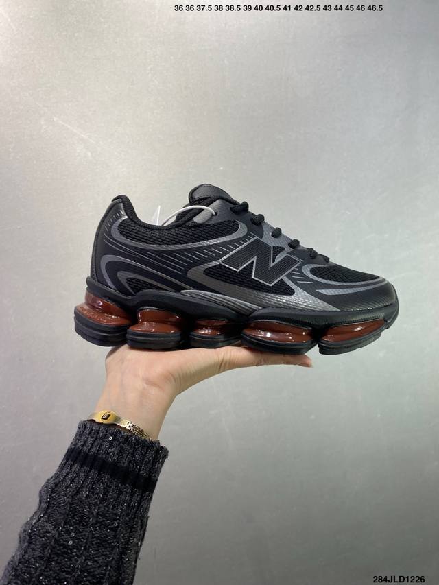 公司级New Balance 新百伦 Nb2000 网面休闲鞋 复古还要机能，Nb官方重磅新品。一款融合复古设计与现代科技的跑鞋，以其经典的造型和舒适脚感，成为