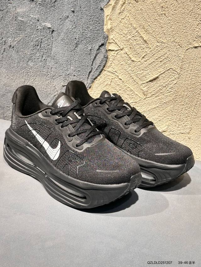 新品上市实拍 Nike Vomero plus轻盈跑鞋 公司级顶级版本 Nike Vomero 18 舒适百搭防滑耐磨 低帮 休闲跑步鞋男女同款 货号：Hq20