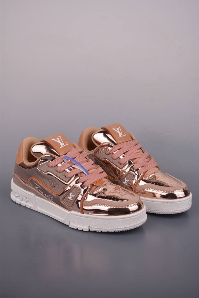 Louis Vuitton 路易威登 Lv Trainer 顶级莞产 原楦原纸版开模，鞋型立体饱满 零毛边、零溢胶、零线头瑕疵 细节与原版一致 区分市面通货 多