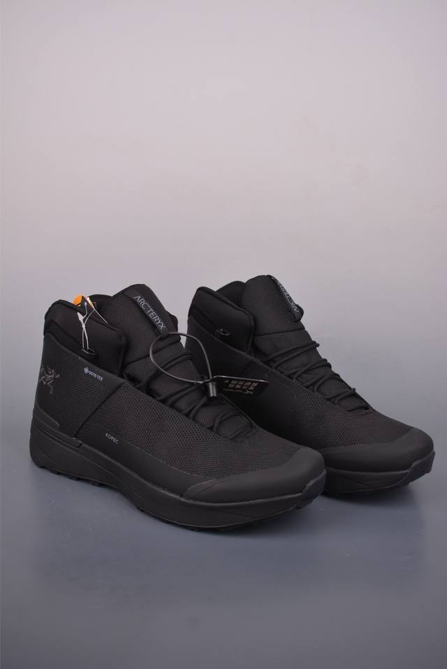 始祖鸟 Kopec Mid Gtx M 增高越野徒步户外运动慢跑鞋高帮 男鞋原楦原纸版开发版型 采用一体成型热熔网织鞋面材质 搭载85%压缩Eva缓震中底技术