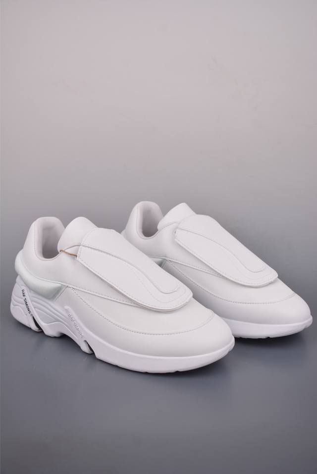 外贸爆款 Raf Simons Antei 先锋潮流 复古低帮休闲鞋 原版定制可拆卸鞋舌面 独家定制鞋盒 官方货号: Hr740001S3226 尺码：37 3