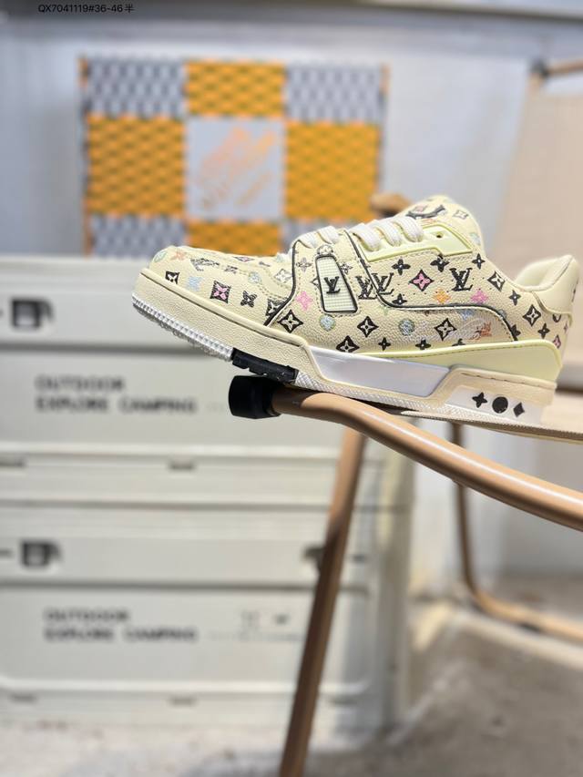 路易威登 Louis Vuitton Lv路易威登板鞋 新款 Lv Trainer最新配色运动鞋 L家 篮球鞋风格运动鞋 该鞋由艺术总监 Virgil Ablo