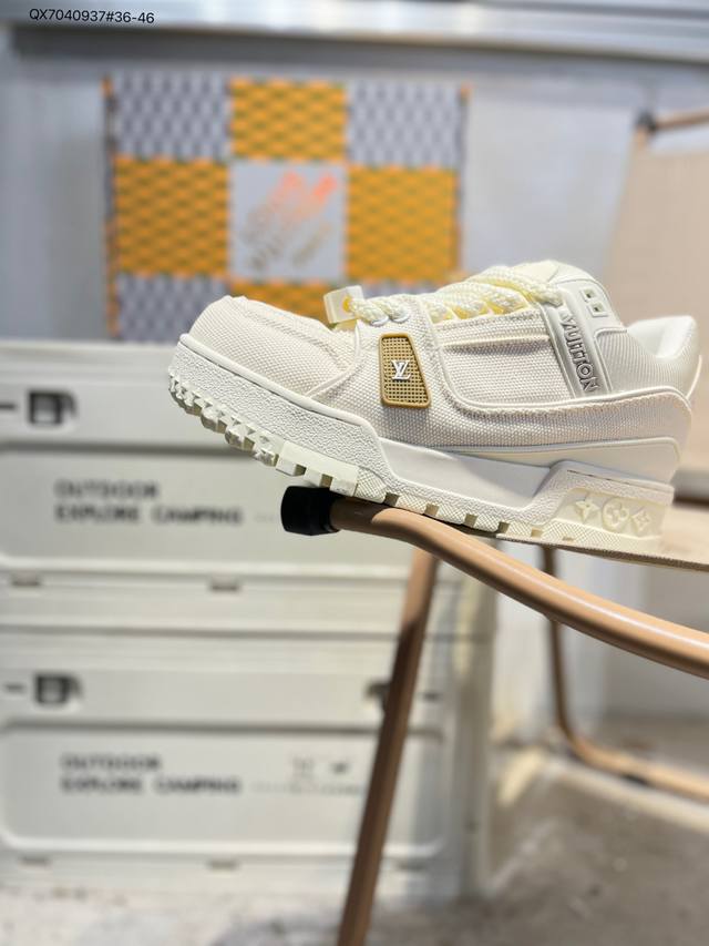 驴家 Trainer Maxi 小胖丁系列面包鞋 驴牌23款时装走秀款 厚实织物鞋带 大底Tpu 面包鞋 路易威登 Lv Trainer备受瞩目 火热面包鞋再次