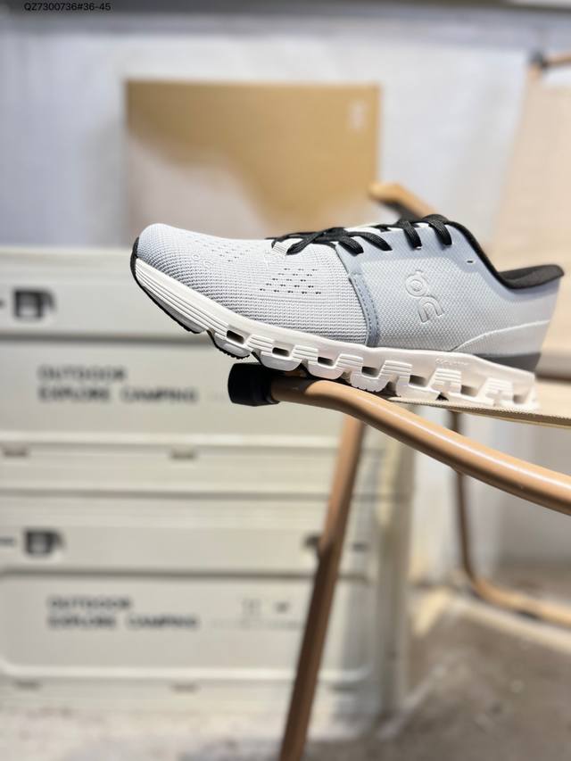 On昂跑Cloudtilt Moon 轻量运动休闲鞋 脚感很舒服 鞋底柔软且包裹性好 上脚显腿长 不管休闲还是运动都很百搭 是最好看最显质感的颜色3Me3004