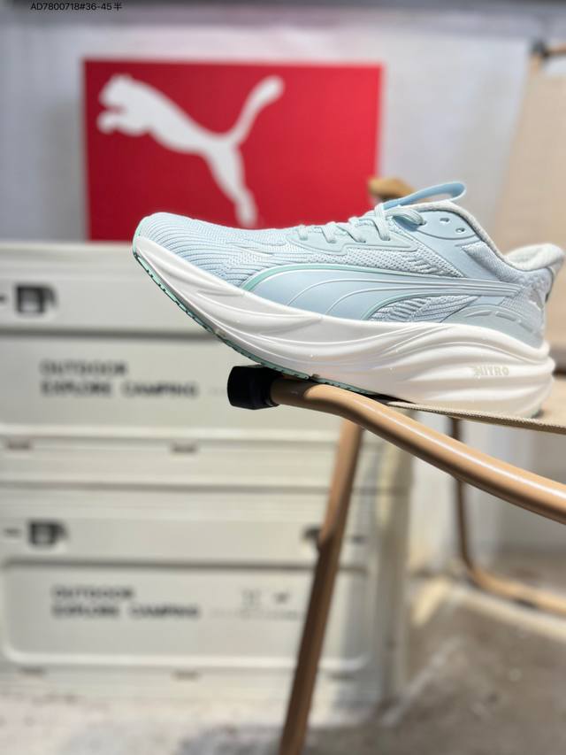 puma Magnify Nitro 3代 puma彪马跑鞋为跑步蓄能，功能性和美观性兼备。搭载 puma Nitro 氮气中底，具备轻量与高缓冲回弹特性，打造