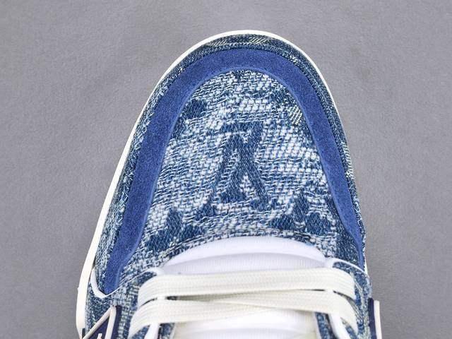 渠道优势 ！ 专柜版 驴牌 Lv Trainer 情侣限定系列 休闲 低帮 时尚板鞋 尺码38 39 40 41 42 43 44 45 46男款 注：此款比运