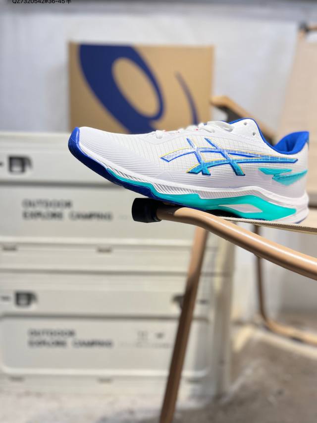 Asics Netburner Ballistic Ff 4亚瑟士经典跑鞋 如今机能风和户外风吹得正劲，便是主打“Urban Outdoor机能越野风格”，城市