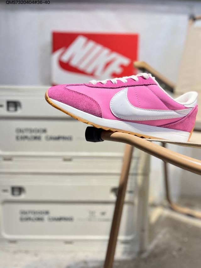 Nike Classic Cortez Leather 秉承元年款经典风格 糅合防水鞋面设计 传统鞋带系统和覆面设计增强贴合感 提升耐久性 彰显经典风格 Eva