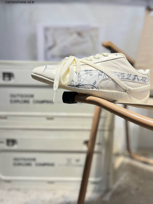 Rose X puma彪马 Speedcat 系列 联名款 赛车 德训双鞋带 绑带休闲运动低帮板鞋 以趣味十足又前卫复古的设计引领潮流 将赛道精神融入街头时尚