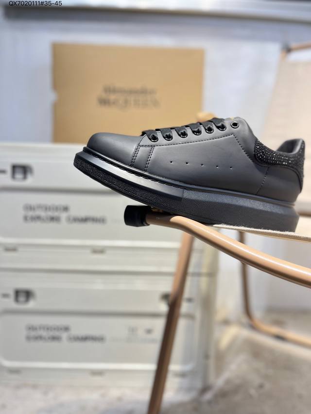 Alexander Mcqueen 麦昆 亚历山大麦昆亚历山 大盒包装 Ss春夏首发 时尚代表的小姐姐553680 Qx7020111#35-45