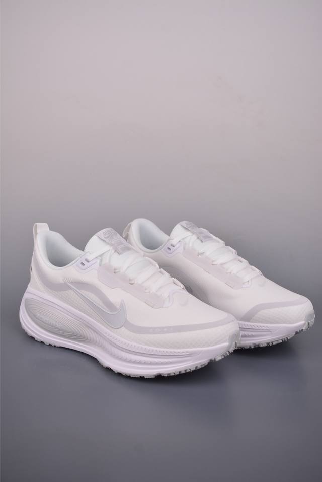 Nike Air Zoom Vomero 18 Gtx 全新科技提前原鞋开发 纯原版本 区别市面真标版本 必定是官方强力主推款式，真正的Zoom缓震科技嵌入如假