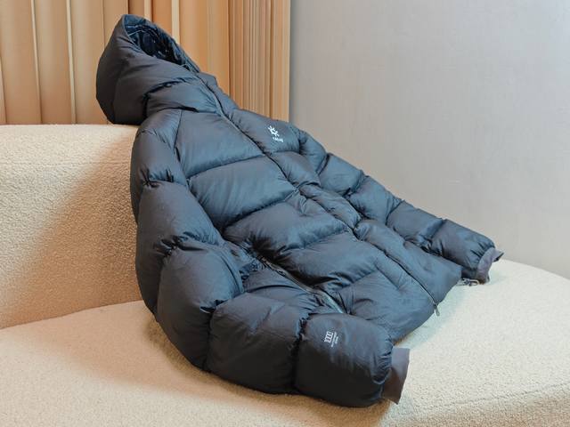 渠道优势 ！ 外贸保真版 凯乐石 Kailas 凯乐石5000Gt 拒水1000蓬鹅绒连帽雪山羽绒服 25年版 男女同款 配色:乌木灰 尺码:Xs、S、M、L、