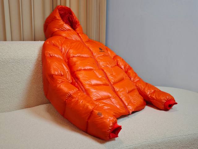 渠道优势 ！ 外贸保真版 凯乐石 Kailas 凯乐石5000Gt 拒水1000蓬鹅绒连帽雪山羽绒服 25年版 男女同款 配色:霞炽橙。 尺码:Xs、S、M、L